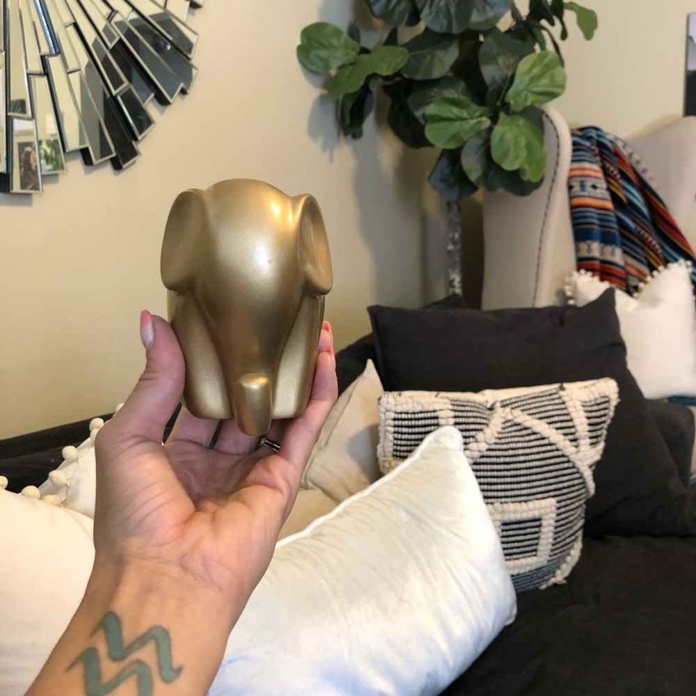 Gold Elephant Decor